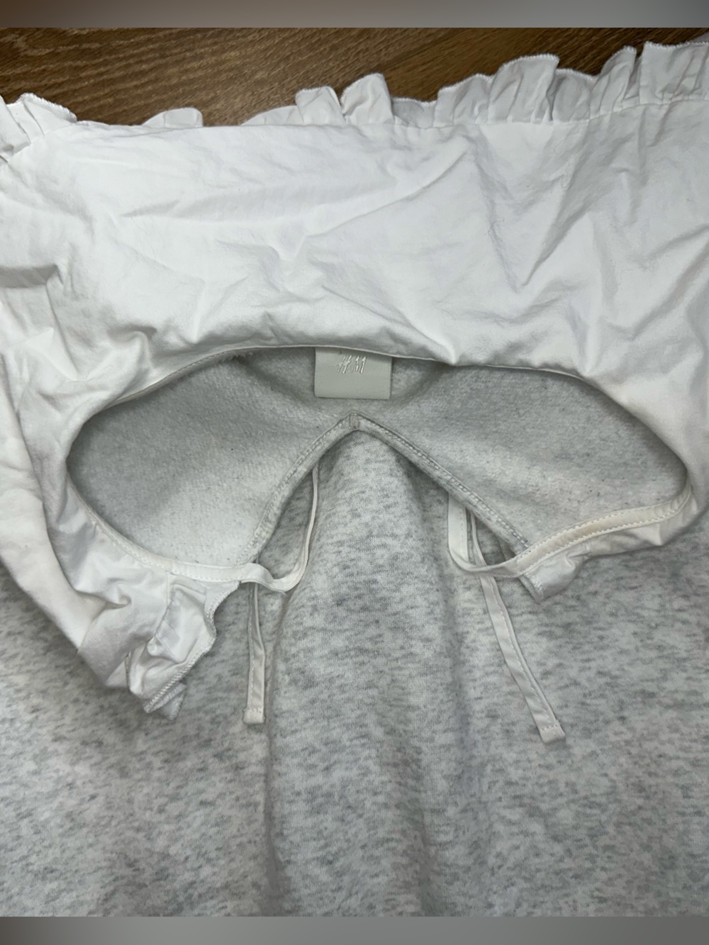Prariecore Light Gray Sweatshirt with Ruffled White Prarie Collar M - Picture 10 of 10